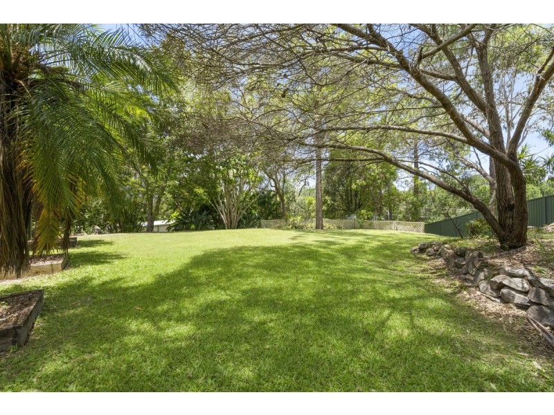 2 Entrance Road, Gaven QLD 4211