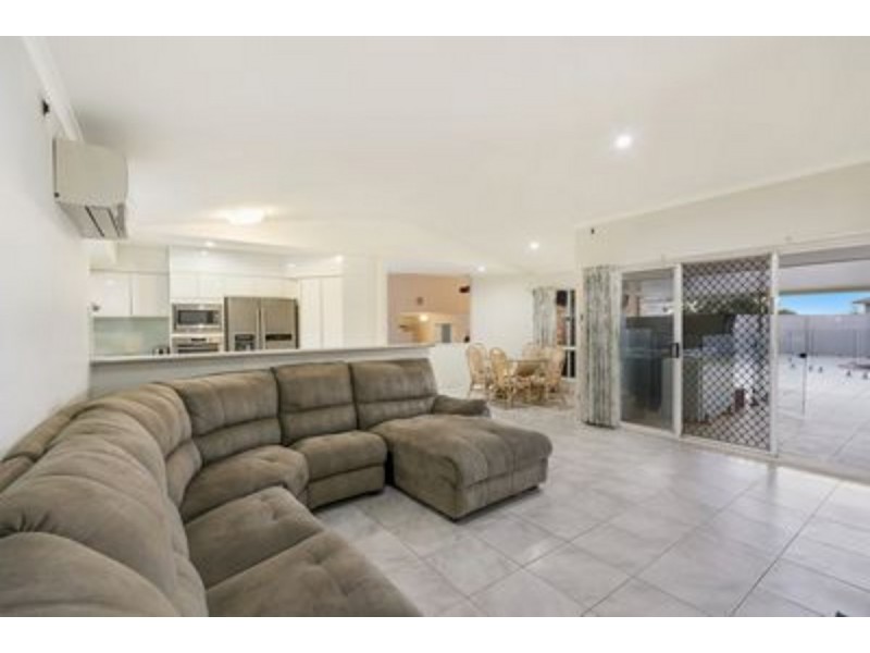 5 Portland Court, Parkwood QLD 4214