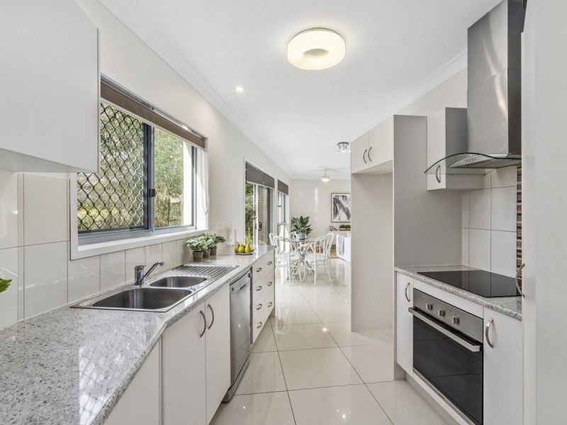 3/1 Aspect Place, Pacific Pines QLD 4211