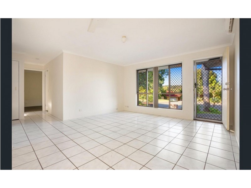 1/8 Oscar Court, Oxenford QLD 4210