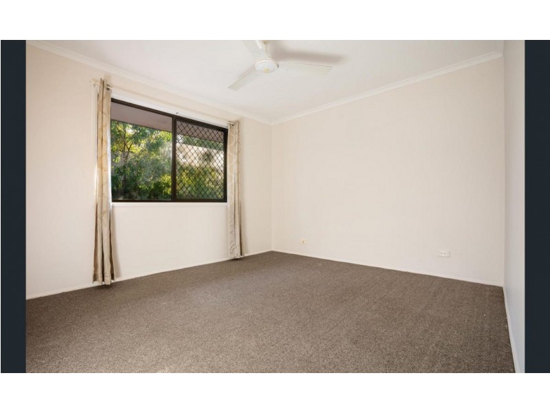 1/8 Oscar Court, Oxenford QLD 4210