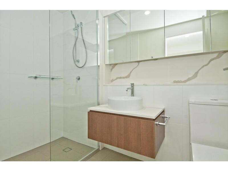 116/37 Sickle Avenue, Hope Island QLD 4212