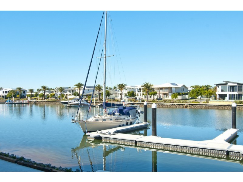 116/37 Sickle Avenue, Hope Island QLD 4212