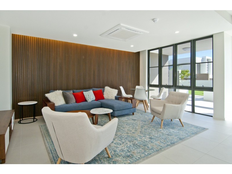 116/37 Sickle Avenue, Hope Island QLD 4212