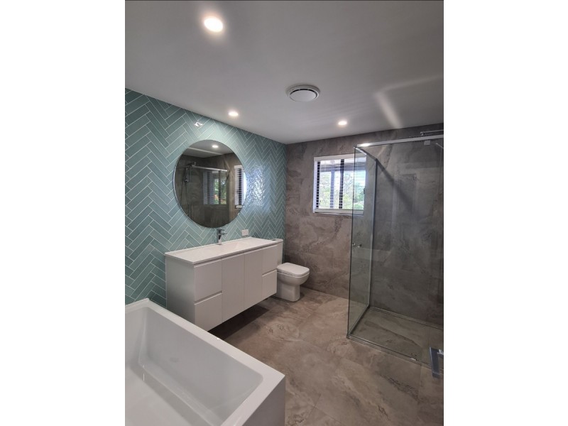 30 Latrobe Avenue, Helensvale QLD 4212