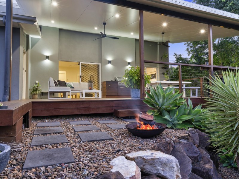 38 McAuley Parade, Pacific Pines QLD 4211