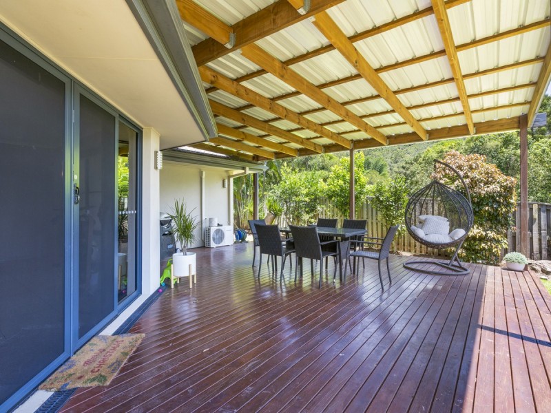 6 Lambert Drive, Maudsland QLD 4210