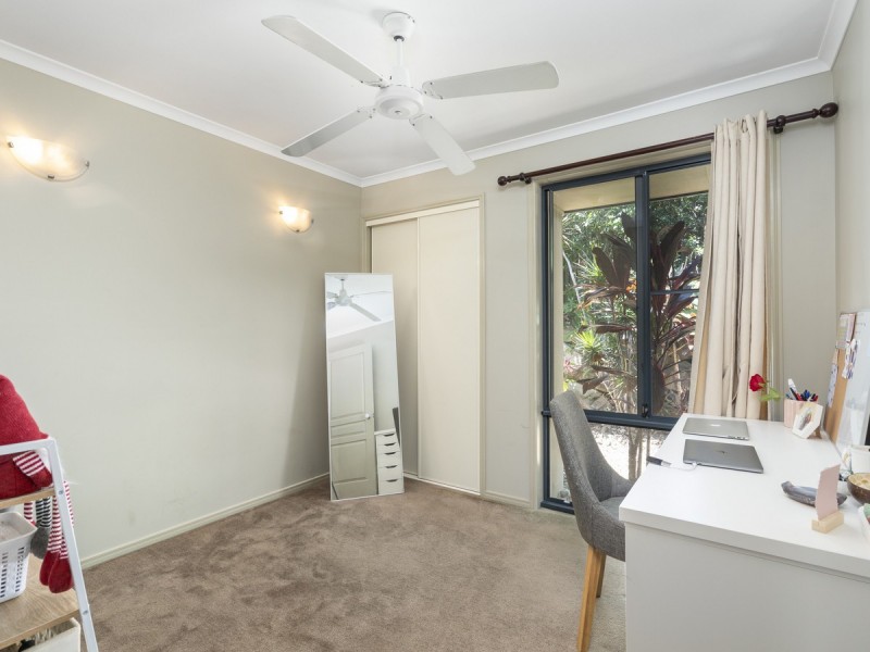 6 Lambert Drive, Maudsland QLD 4210