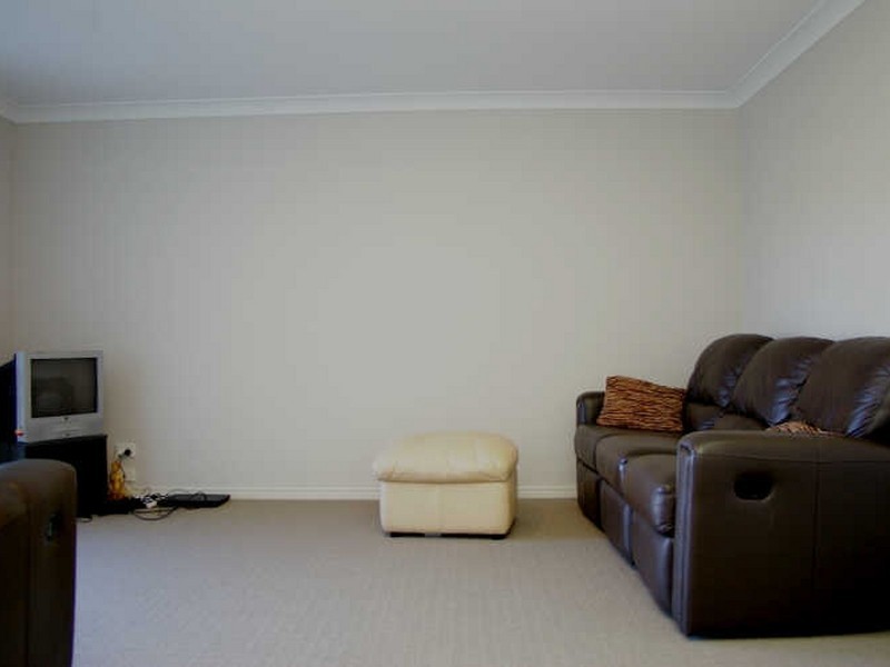 20 Blackheath Terrace, Pacific Pines QLD 4211