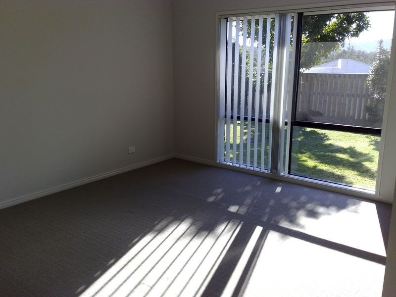 20 Blackheath Terrace, Pacific Pines QLD 4211