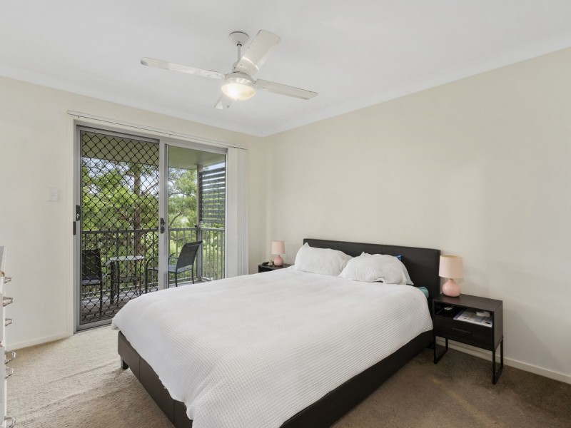 29/30 Carmarthen Circuit, Pacific Pines QLD 4211