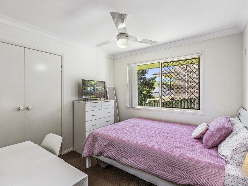 40 Aldgate Crescent, Pacific Pines QLD 4211