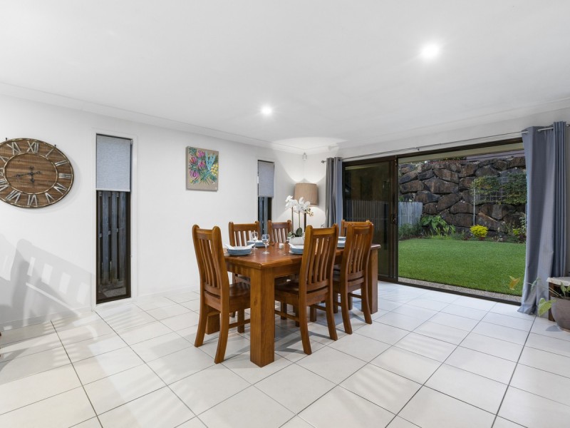 3 Bounty Way, Pacific Pines QLD 4211