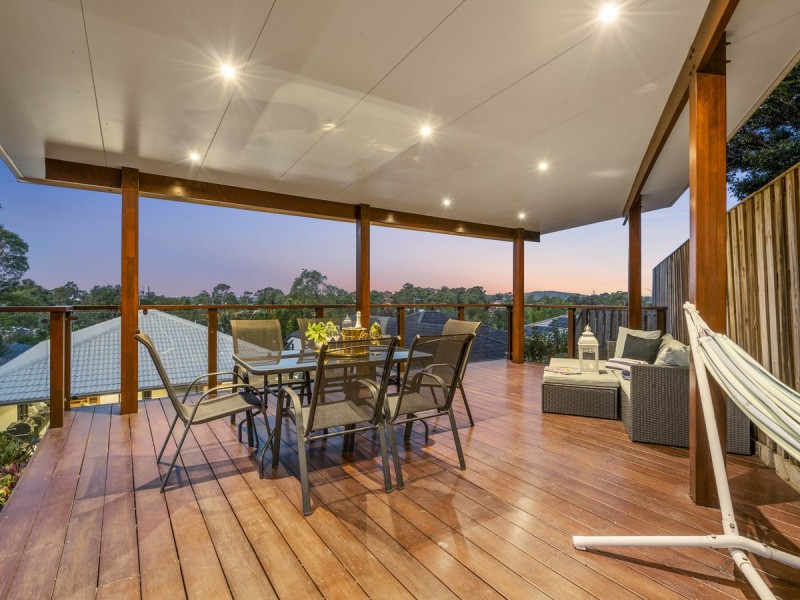 3 Bounty Way, Pacific Pines QLD 4211