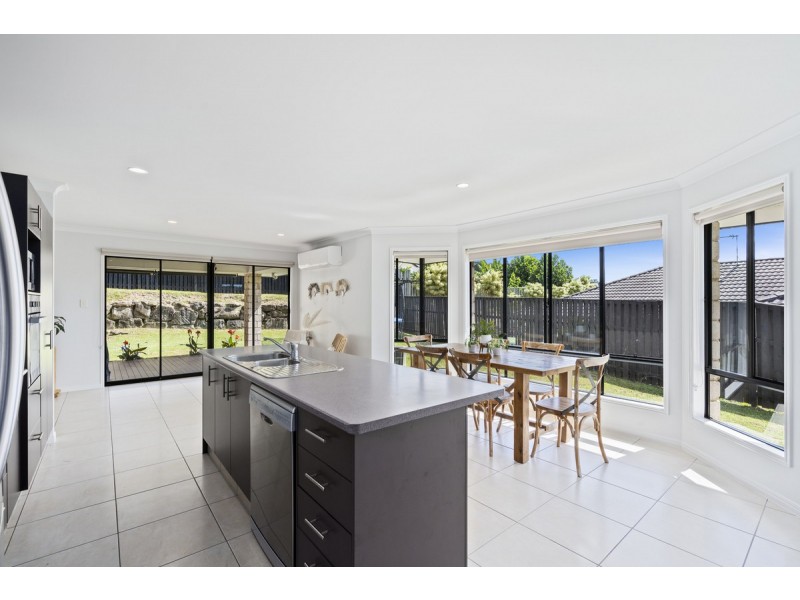33 Manning Circuit, Pacific Pines QLD 4211