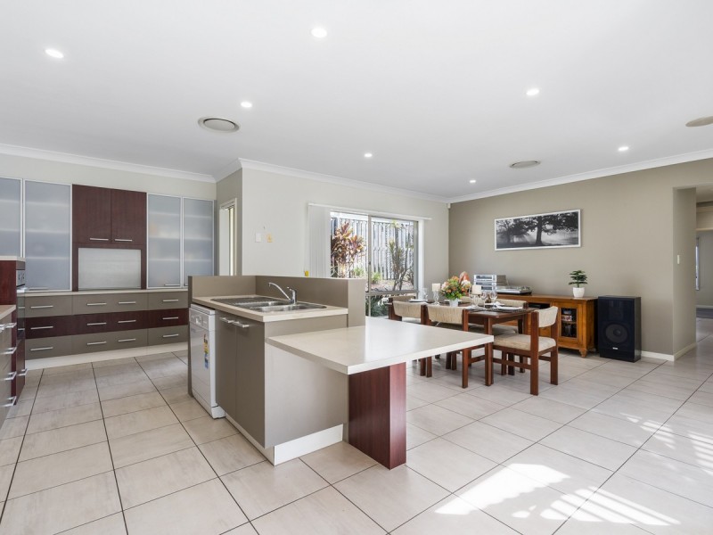 3 Mellum Circuit, Pacific Pines QLD 4211