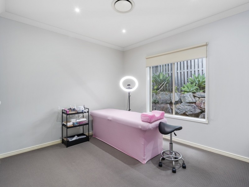 3 Mellum Circuit, Pacific Pines QLD 4211