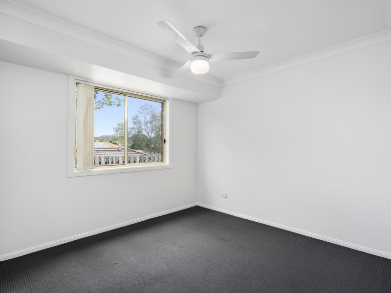 11 Stromlo Court, Pacific Pines QLD 4211