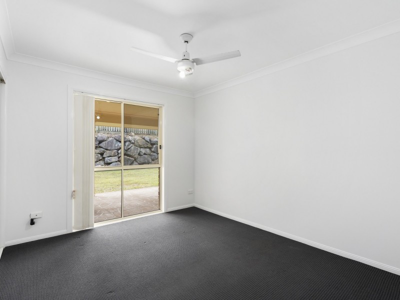 11 Stromlo Court, Pacific Pines QLD 4211