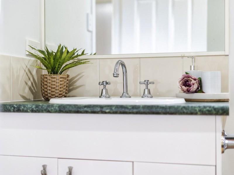 11 Stromlo Court, Pacific Pines QLD 4211