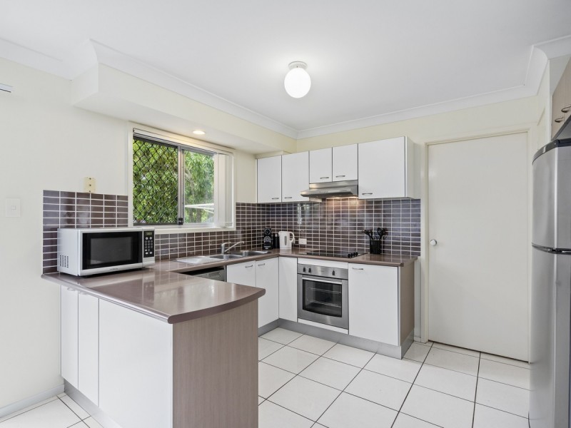 28/30 Carmarthen Circuit, Pacific Pines QLD 4211