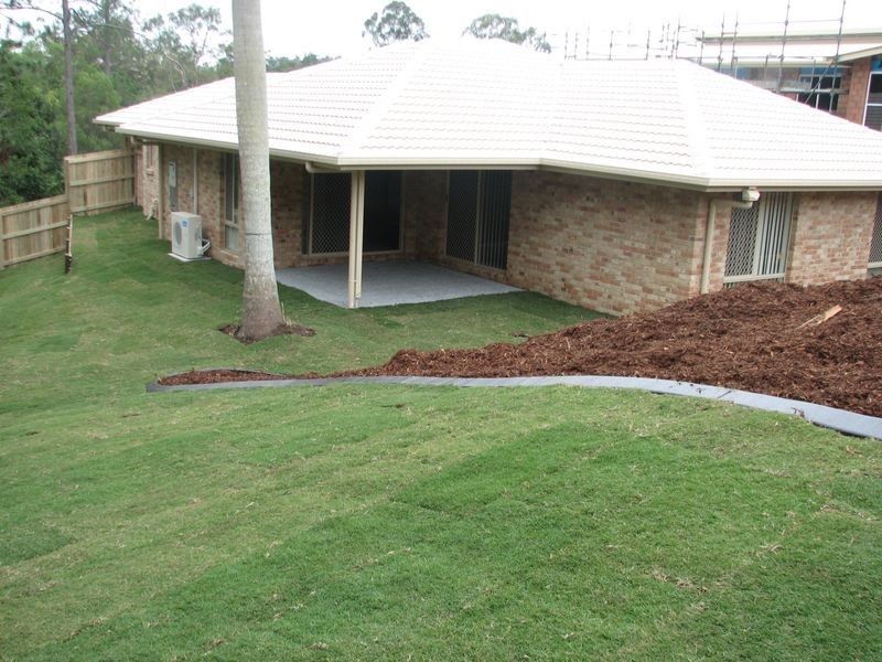 12 Joshua Place, Oxenford QLD 4210