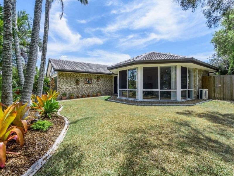 4 Corringle Close, Helensvale QLD 4212