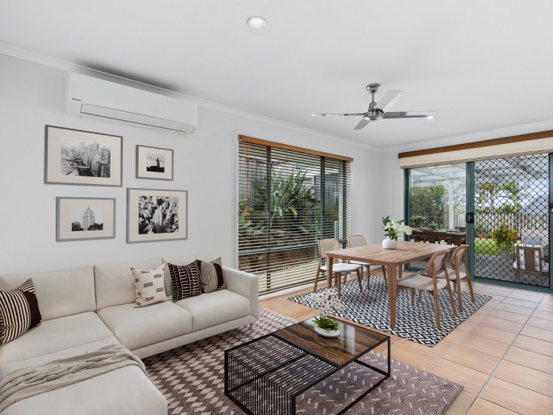 9 Motu Close, Pacific Pines QLD 4211