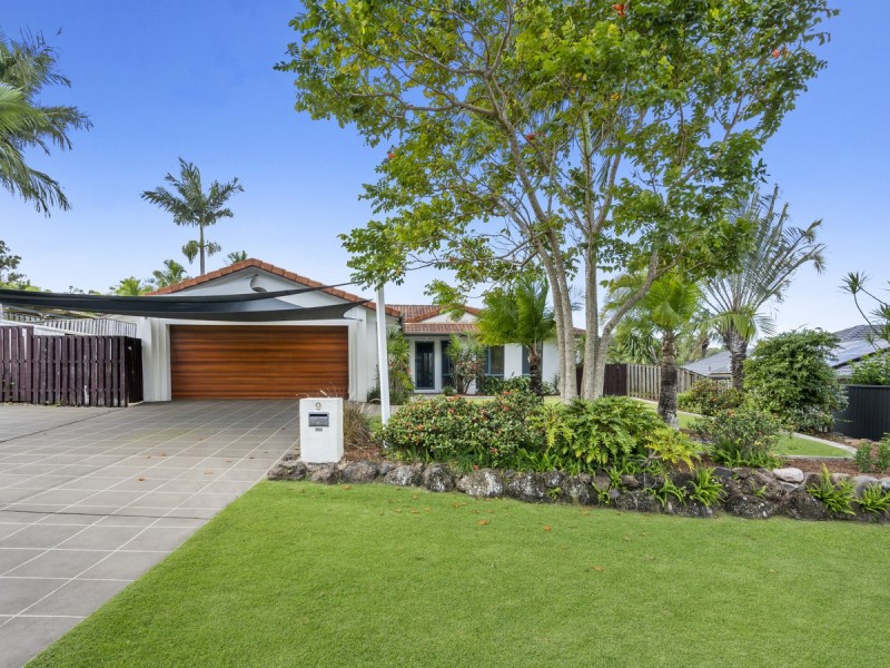 9 Motu Close, Pacific Pines QLD 4211