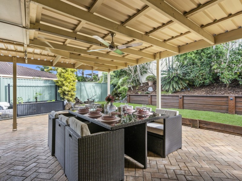 2 Western Way, Oxenford QLD 4210