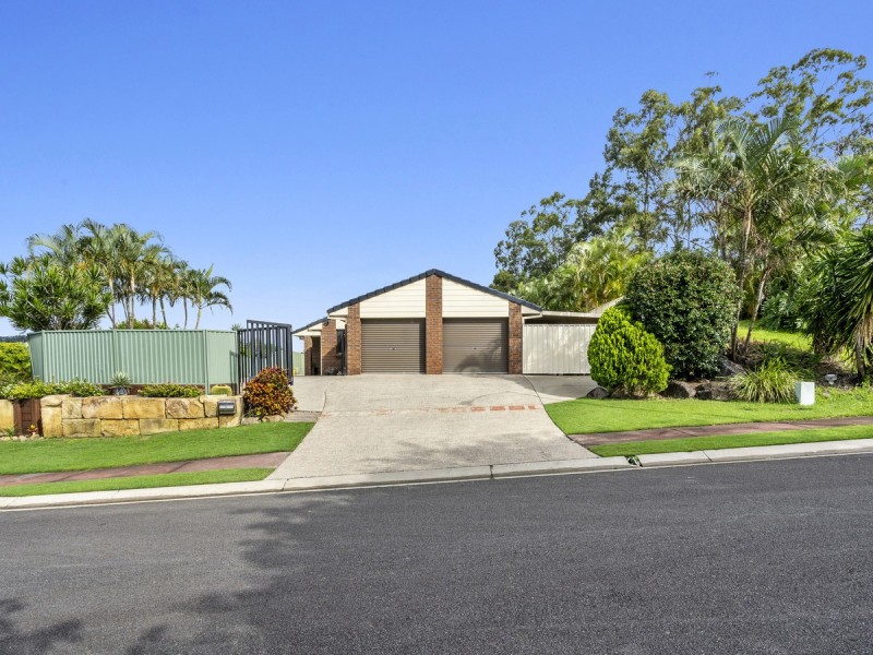 2 Western Way, Oxenford QLD 4210