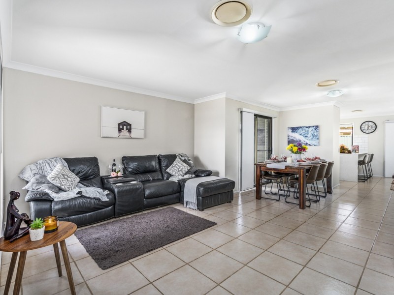 2 Western Way, Oxenford QLD 4210