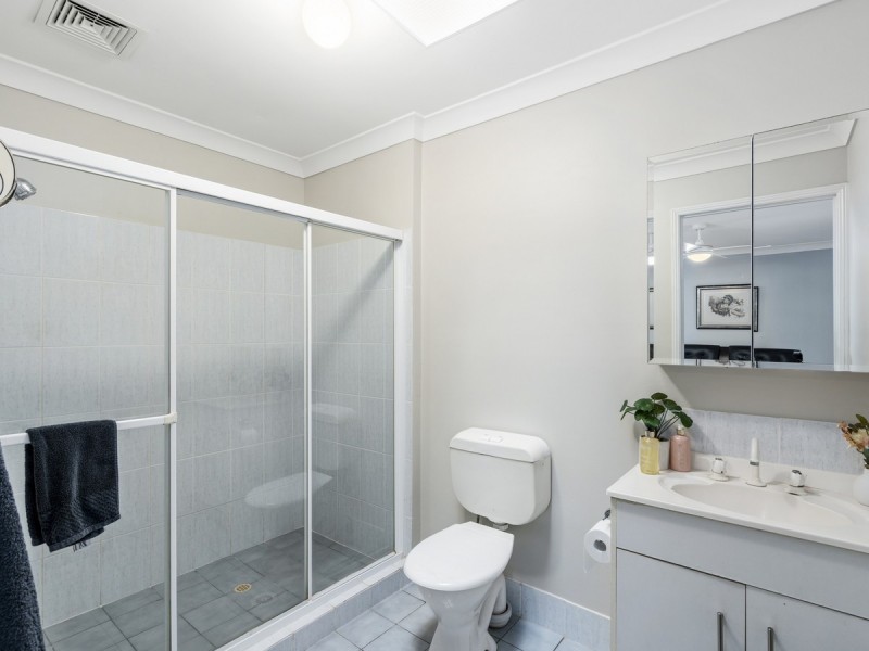 2 Western Way, Oxenford QLD 4210