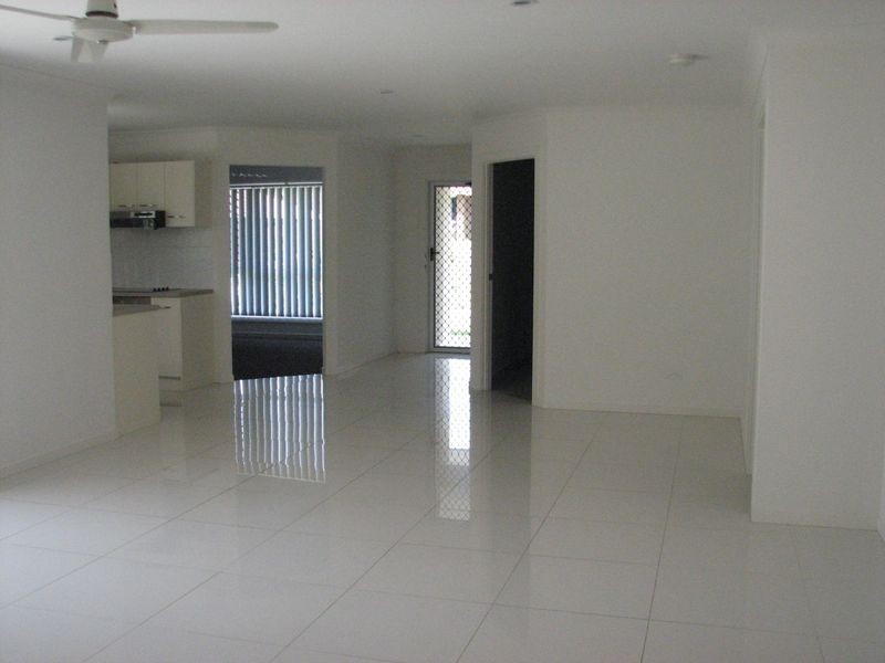 43 Keneally Street, Maudsland QLD 4210