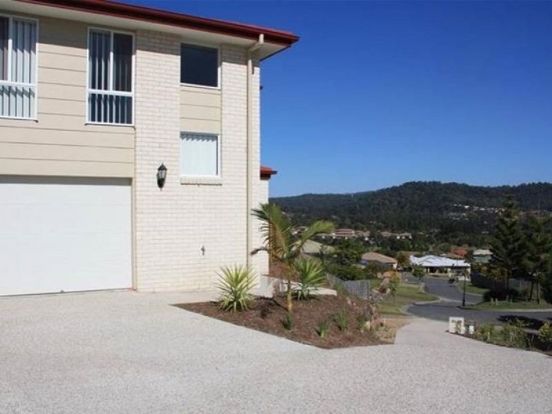 1/32 Wellers Street, Pacific Pines QLD 4211