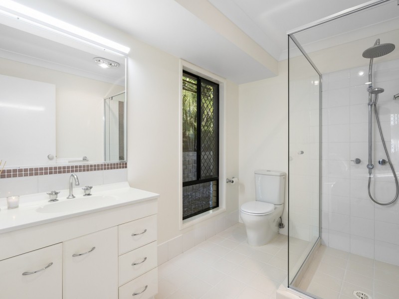 107 Salvado Drive, Pacific Pines QLD 4211