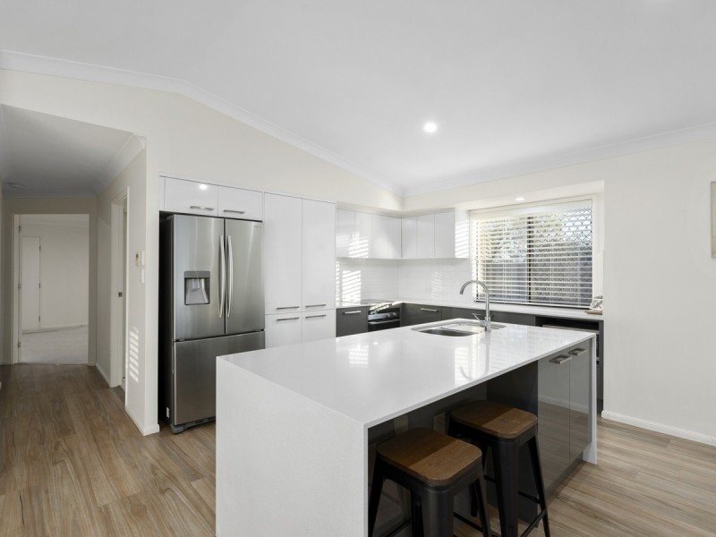 107 Salvado Drive, Pacific Pines QLD 4211