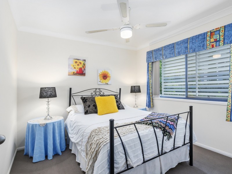 1/77 Victoria Drive, Pacific Pines QLD 4211