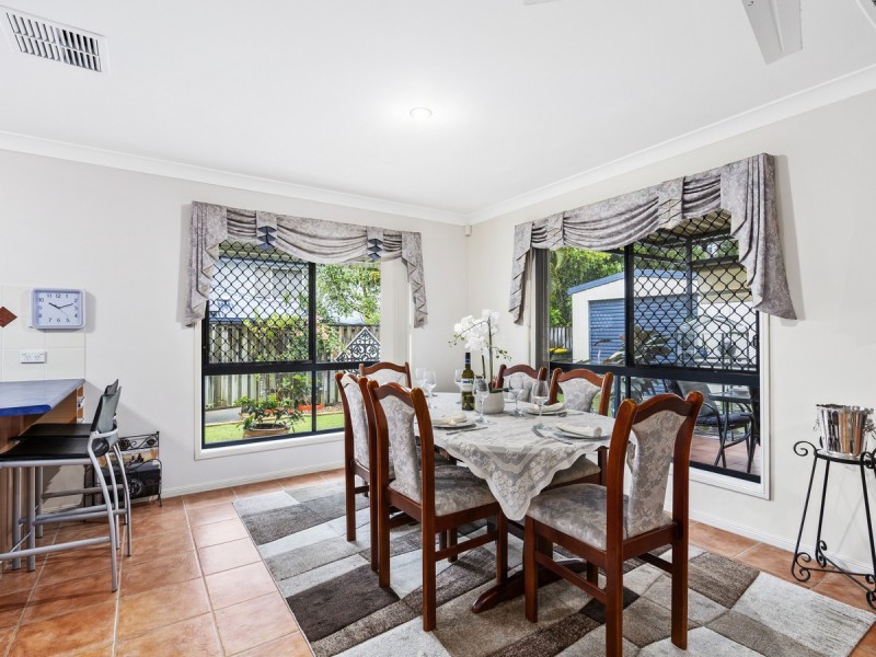 1/77 Victoria Drive, Pacific Pines QLD 4211