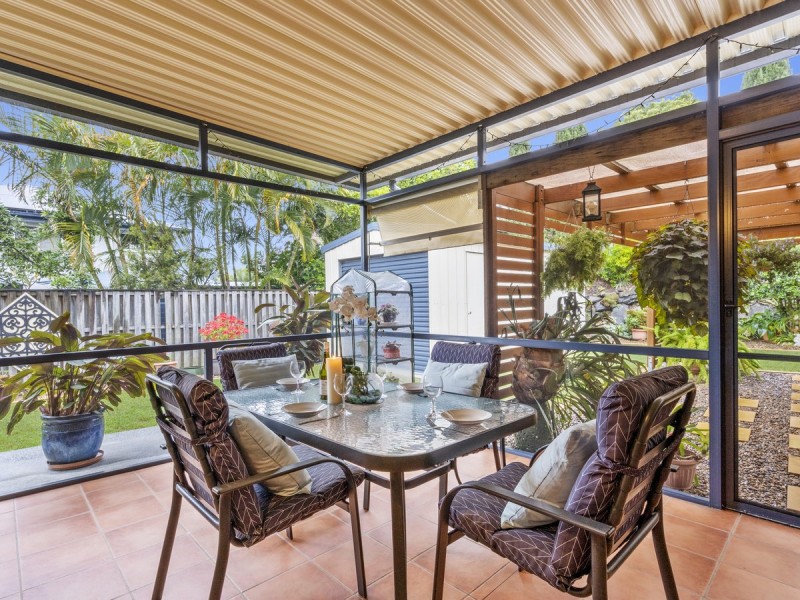 1/77 Victoria Drive, Pacific Pines QLD 4211