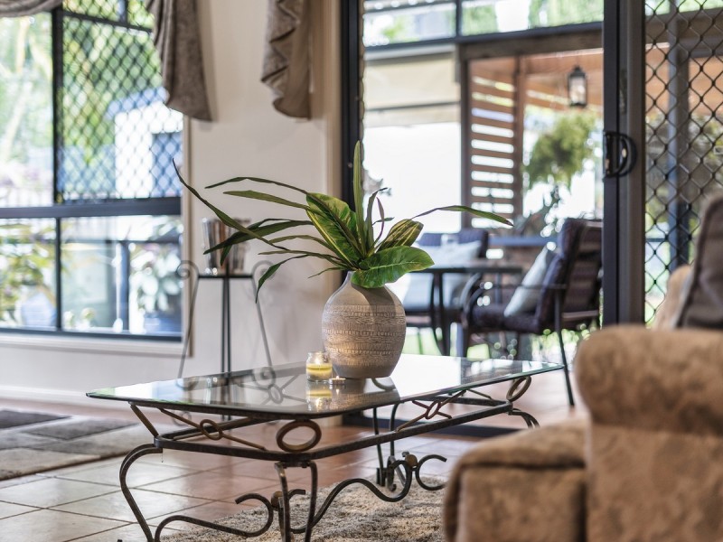 1/77 Victoria Drive, Pacific Pines QLD 4211