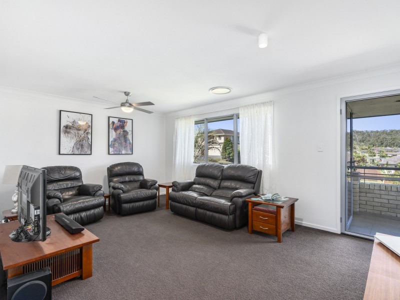 92 Wunburra Circle, Pacific Pines QLD 4211