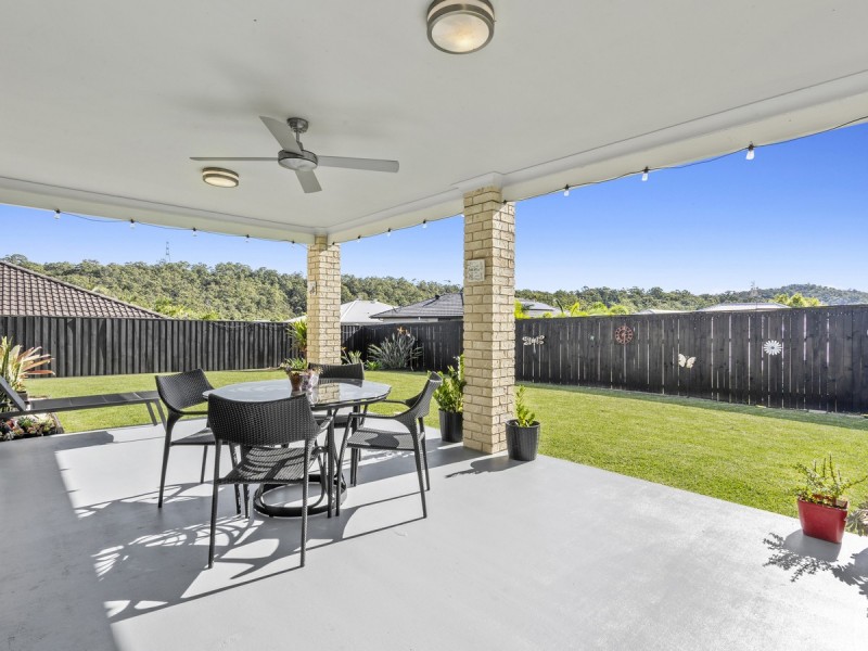 92 Wunburra Circle, Pacific Pines QLD 4211