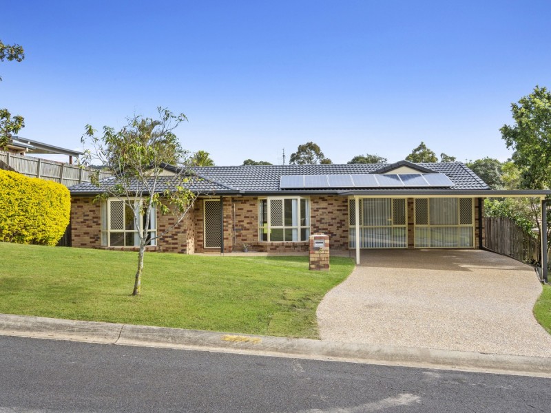 6 Pinemount Crescent, Oxenford QLD 4210