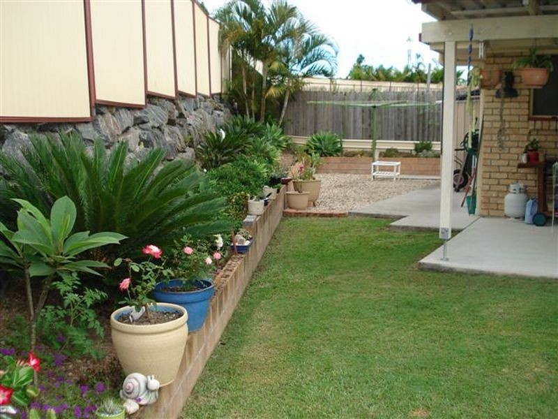 17 Silverpine Crescent, Oxenford QLD 4210