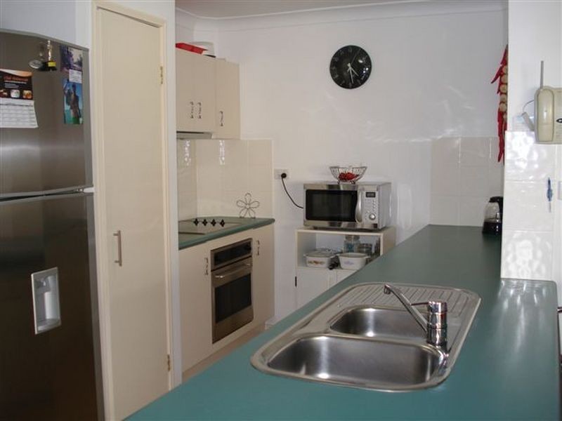 17 Silverpine Crescent, Oxenford QLD 4210