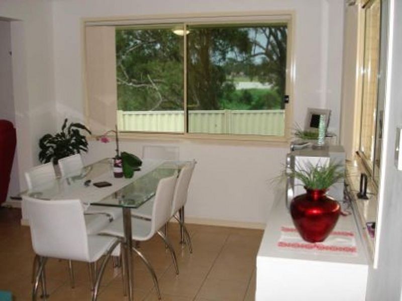 17 Silverpine Crescent, Oxenford QLD 4210