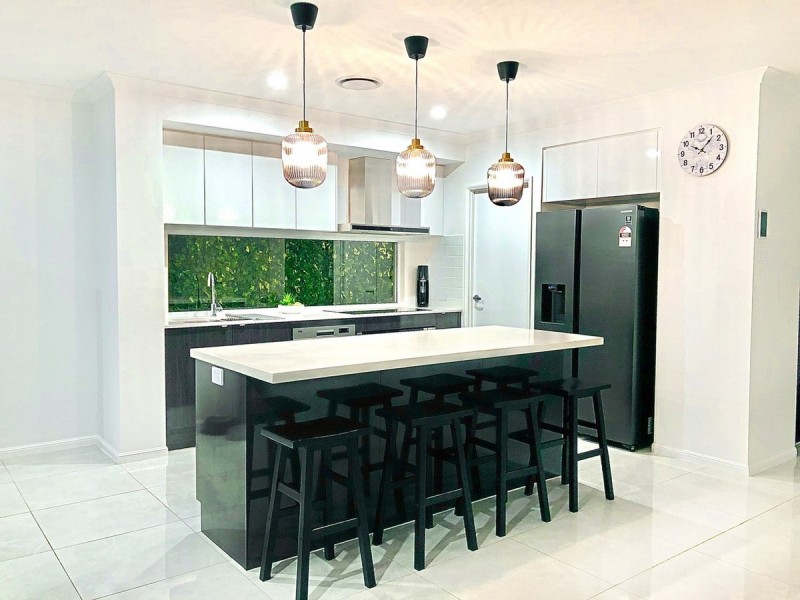 45 Forest Court, Helensvale QLD 4212