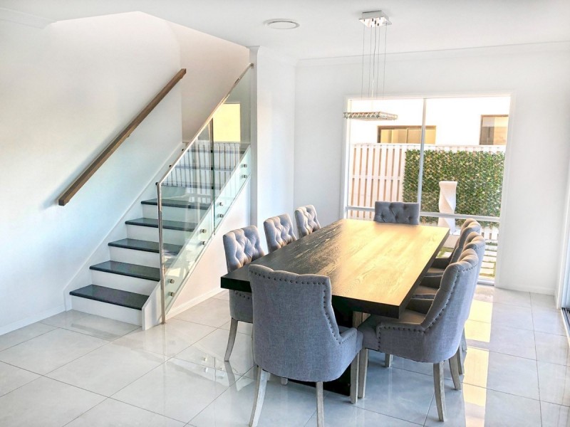 45 Forest Court, Helensvale QLD 4212