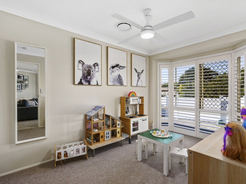 48 Clubhouse Drive, Arundel QLD 4214